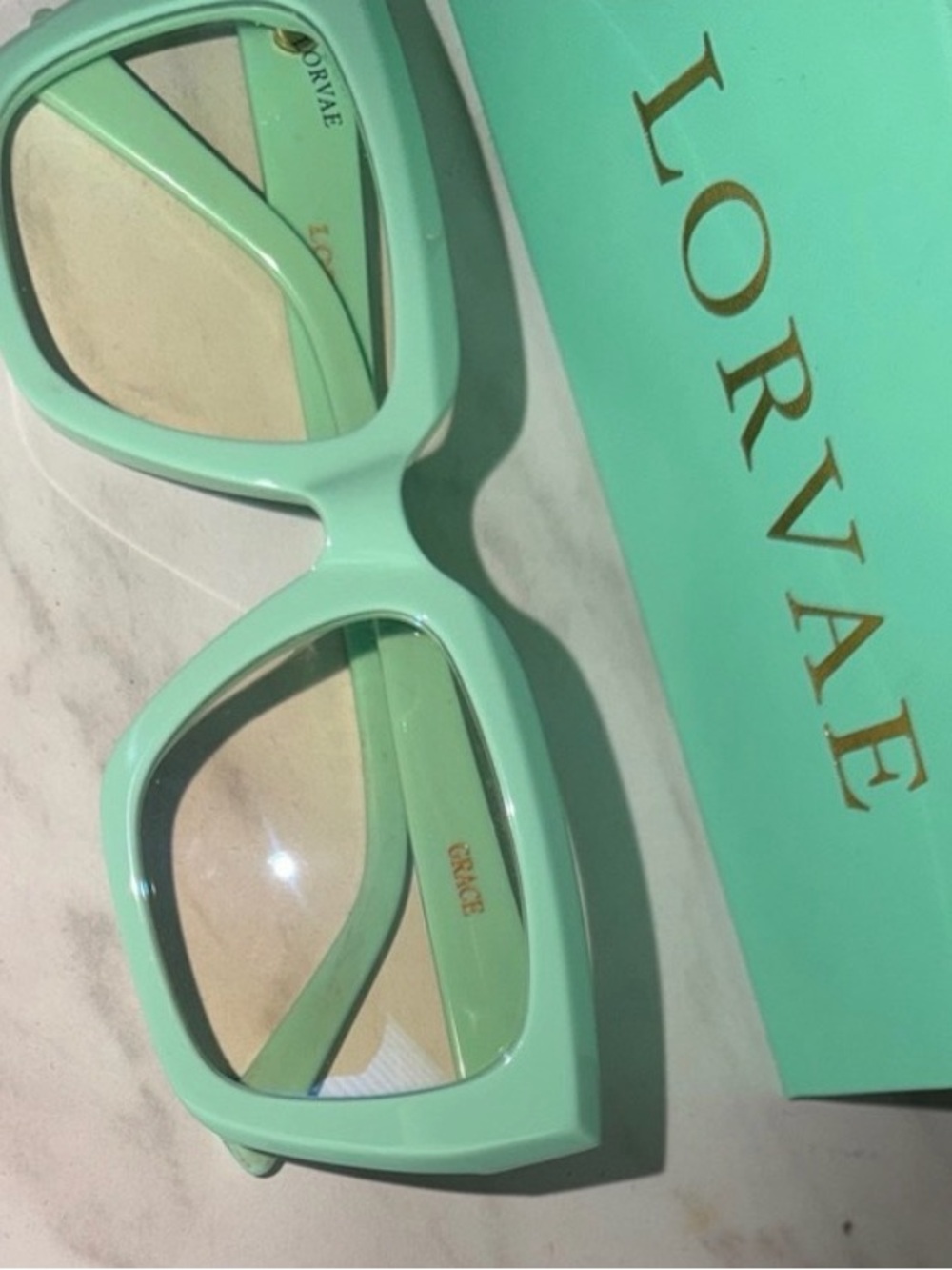LORVAE Mint Women’s Fashion Sunglasses